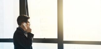 Waarom een zakelijk telefoonnummer onmisbaar is voor ondernemers